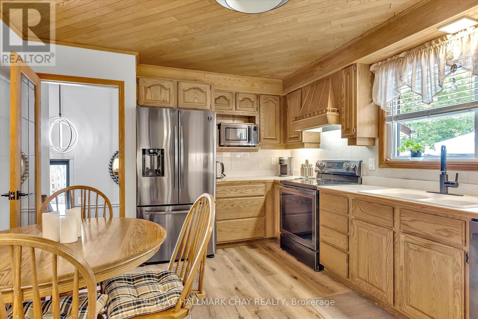 1009 Fairbairn Street, Peterborough (Monaghan Ward 2), Ontario  K9K 1C1 - Photo 12 - X12947188