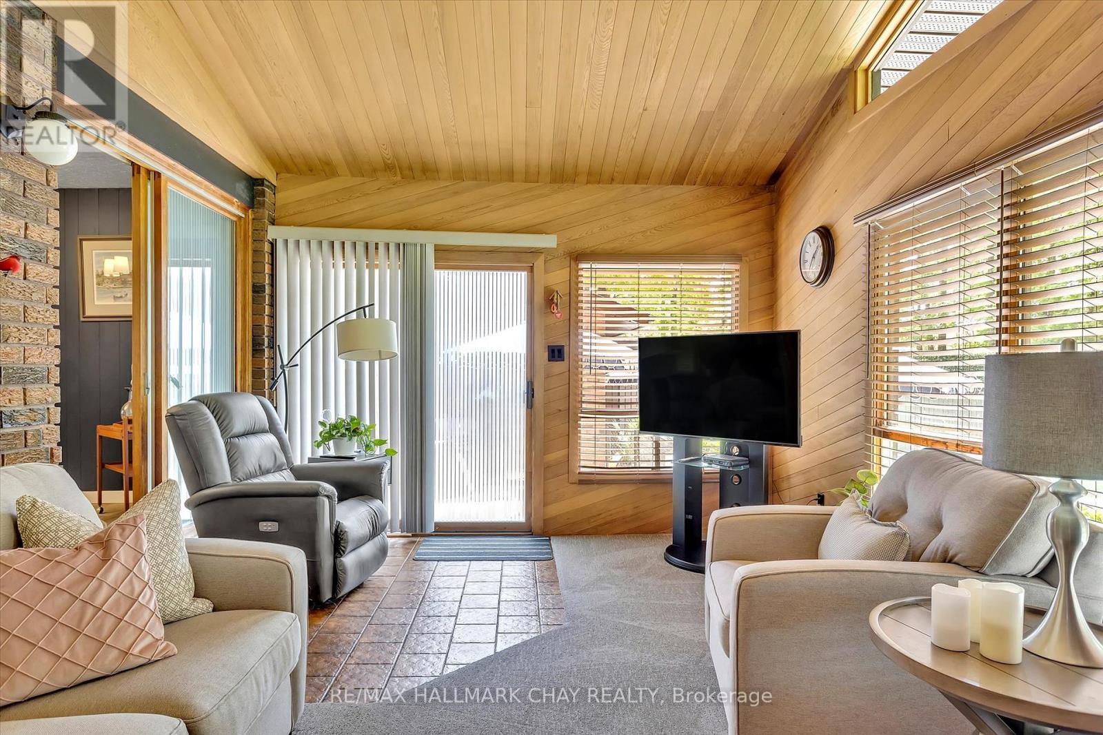 1009 Fairbairn Street, Peterborough (Monaghan Ward 2), Ontario  K9K 1C1 - Photo 15 - X12947188