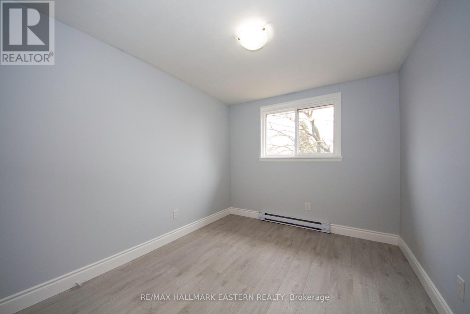 24a Springbrook Drive, Peterborough (Monaghan Ward 2), Ontario  K9J 1L1 - Photo 11 - X12947408