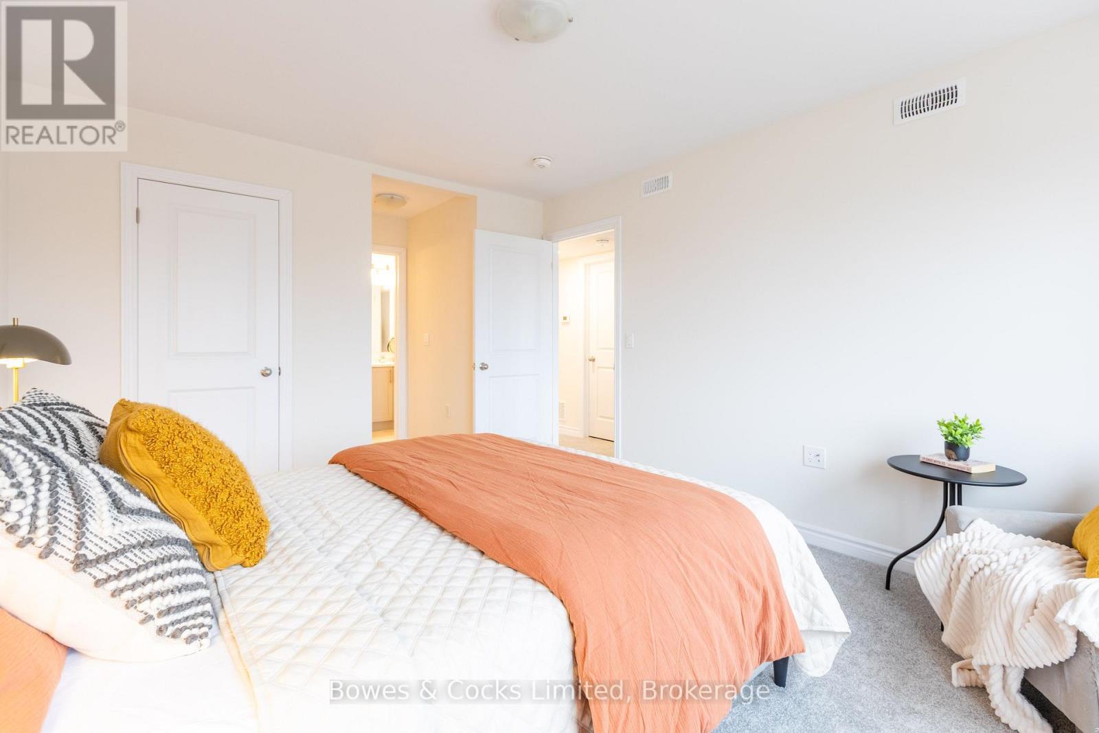 201 - 48 Maple Avenue, Asphodel-Norwood (Norwood), Ontario  K0L 2V0 - Photo 9 - X12948046