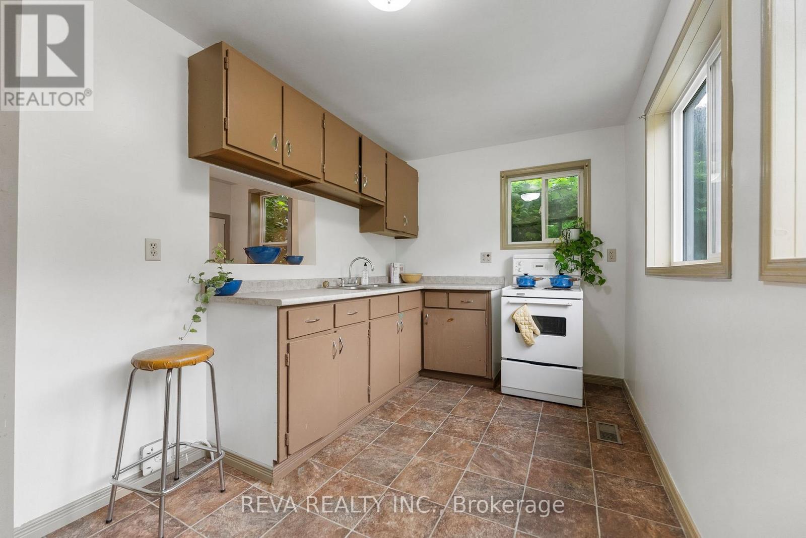 78 Bridge Street E, Bancroft (Bancroft Ward), Ontario  K0L 1C0 - Photo 6 - X12948130