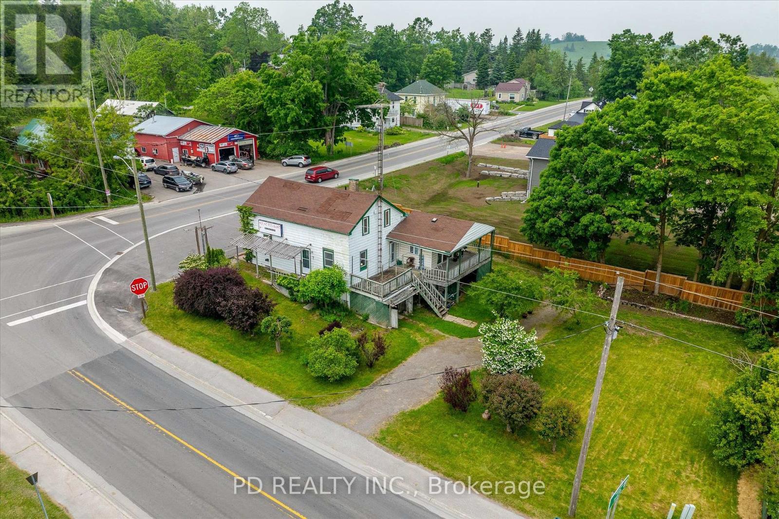 2449 Queen Mary Street, Cavan Monaghan (Cavan Twp), Ontario  L0A 1C0 - Photo 5 - X12948220