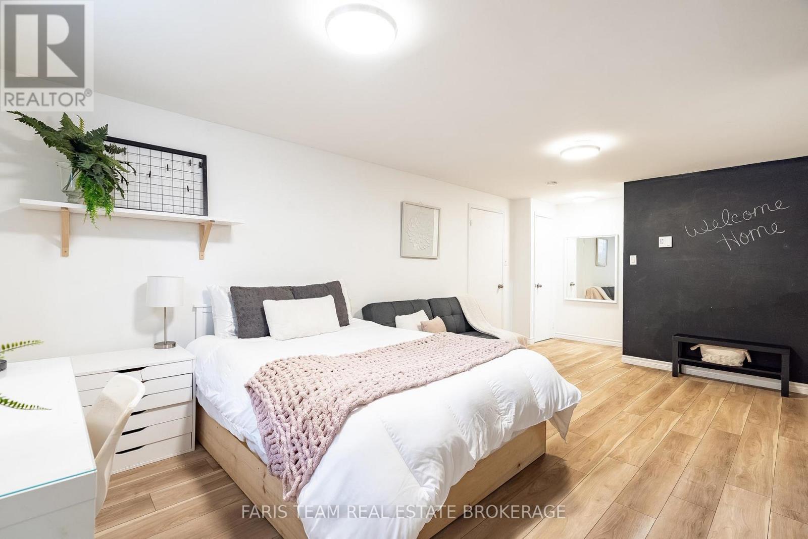 44 Regent Street, Kawartha Lakes (Lindsay), Ontario  K9V 3V2 - Photo 31 - X12949078