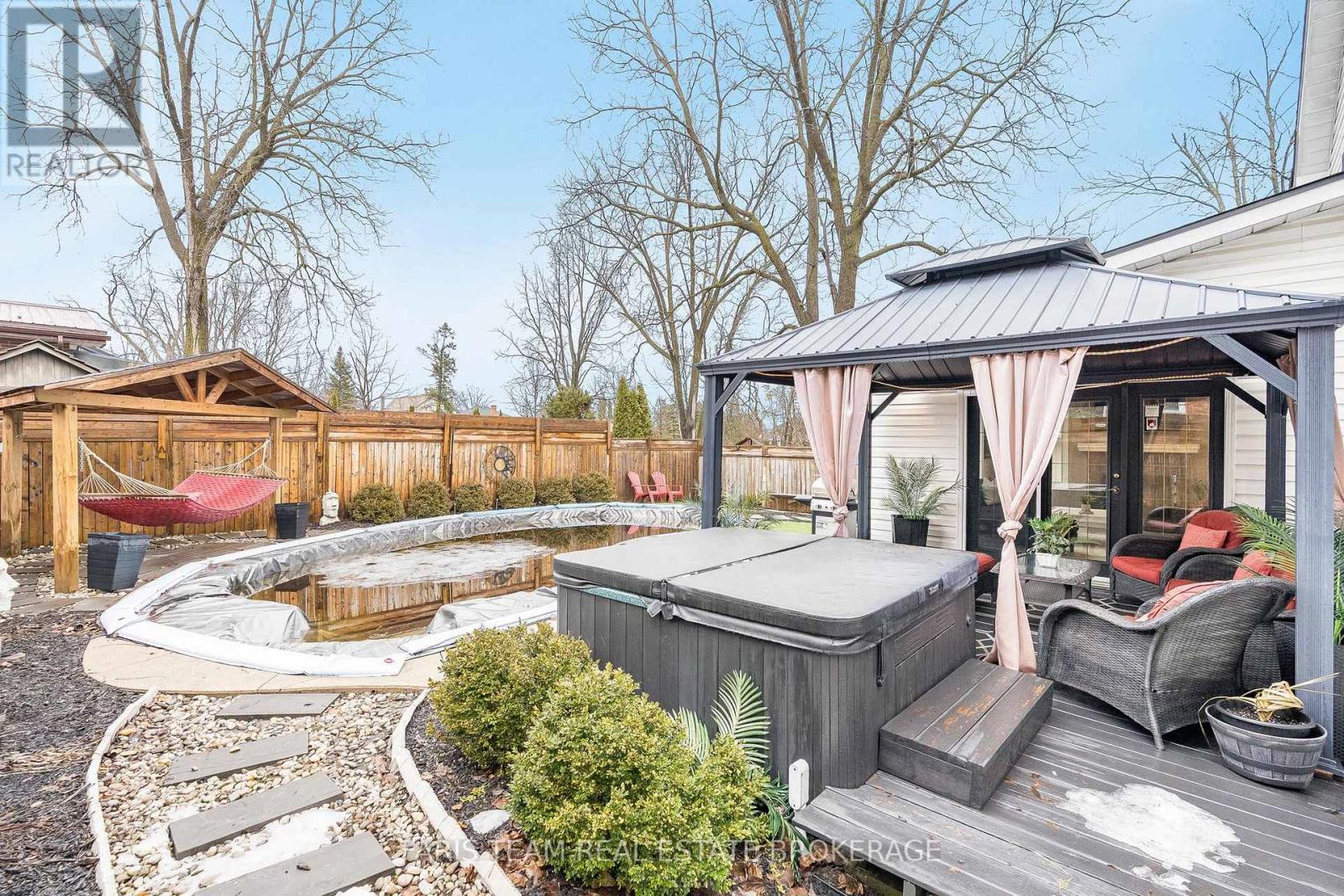 44 Regent Street, Kawartha Lakes (Lindsay), Ontario  K9V 3V2 - Photo 36 - X12949078