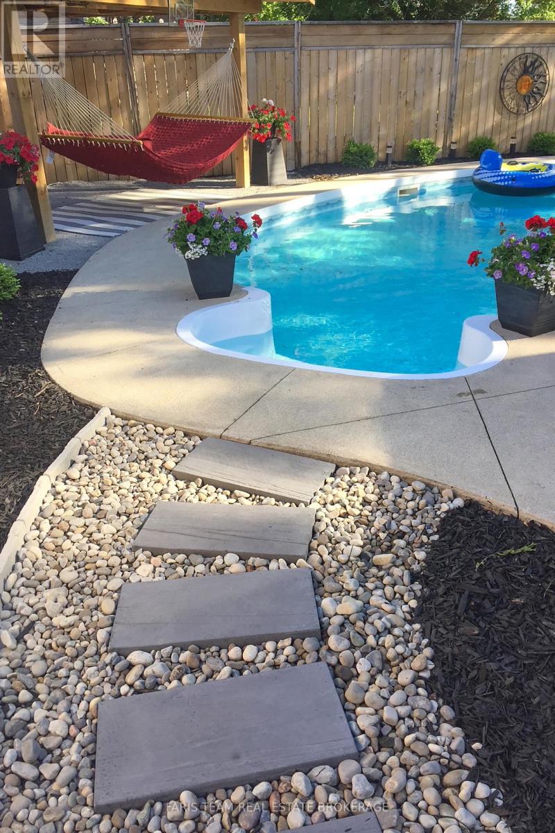 44 Regent Street, Kawartha Lakes (Lindsay), Ontario  K9V 3V2 - Photo 49 - X12949078