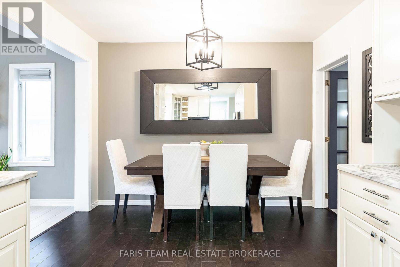 44 Regent Street, Kawartha Lakes (Lindsay), Ontario  K9V 3V2 - Photo 9 - X12949078