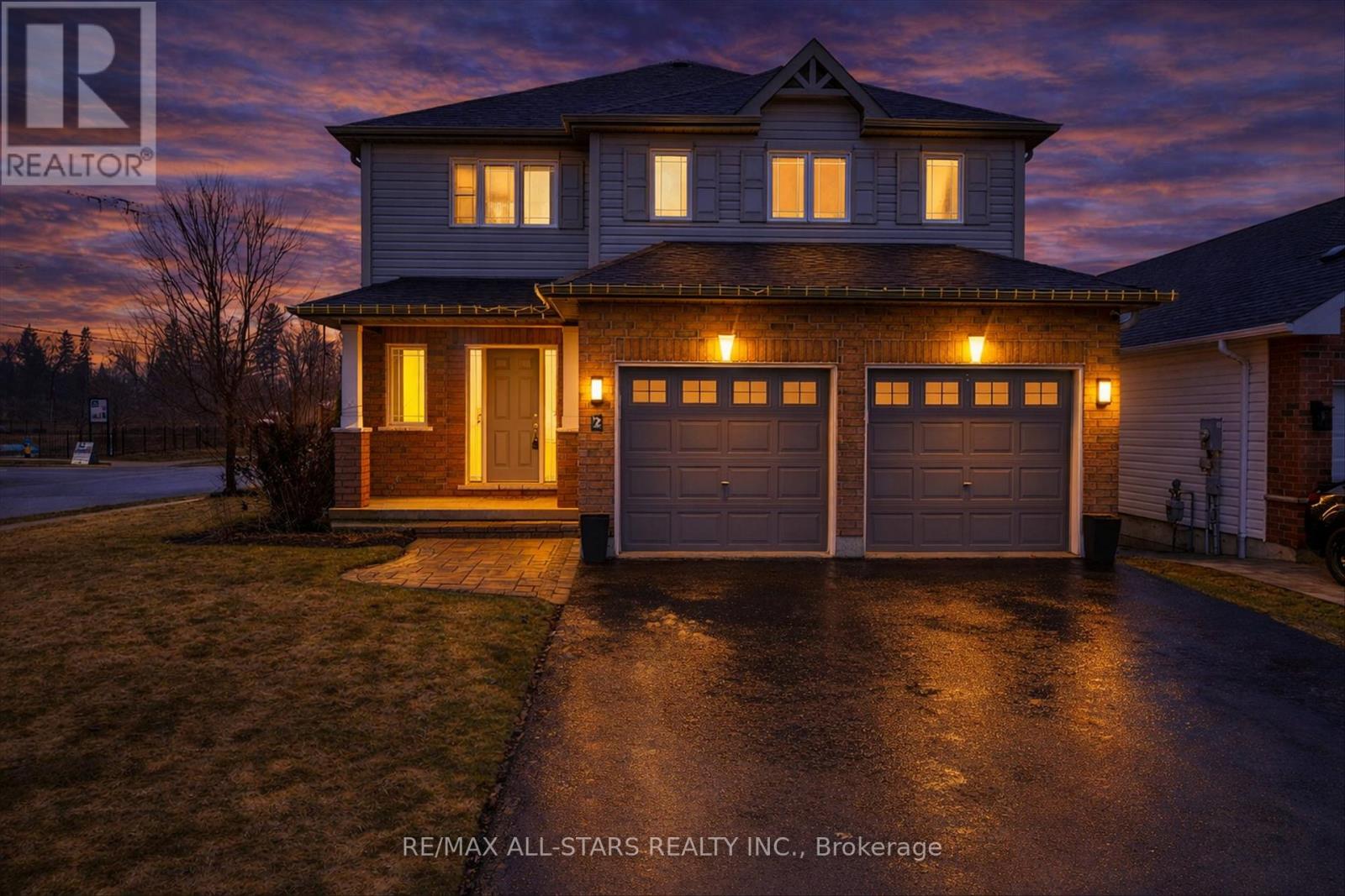 2 LISBETH CRESCENT, kawartha lakes (lindsay), Ontario