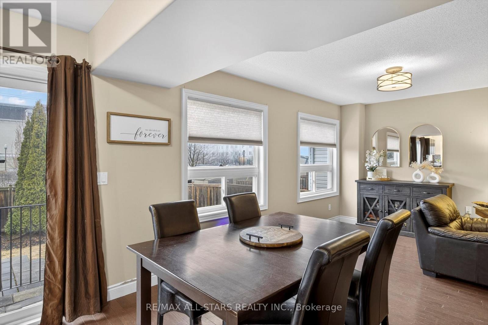 2 Lisbeth Crescent, Kawartha Lakes (Lindsay), Ontario  K9V 0C9 - Photo 11 - X12949252