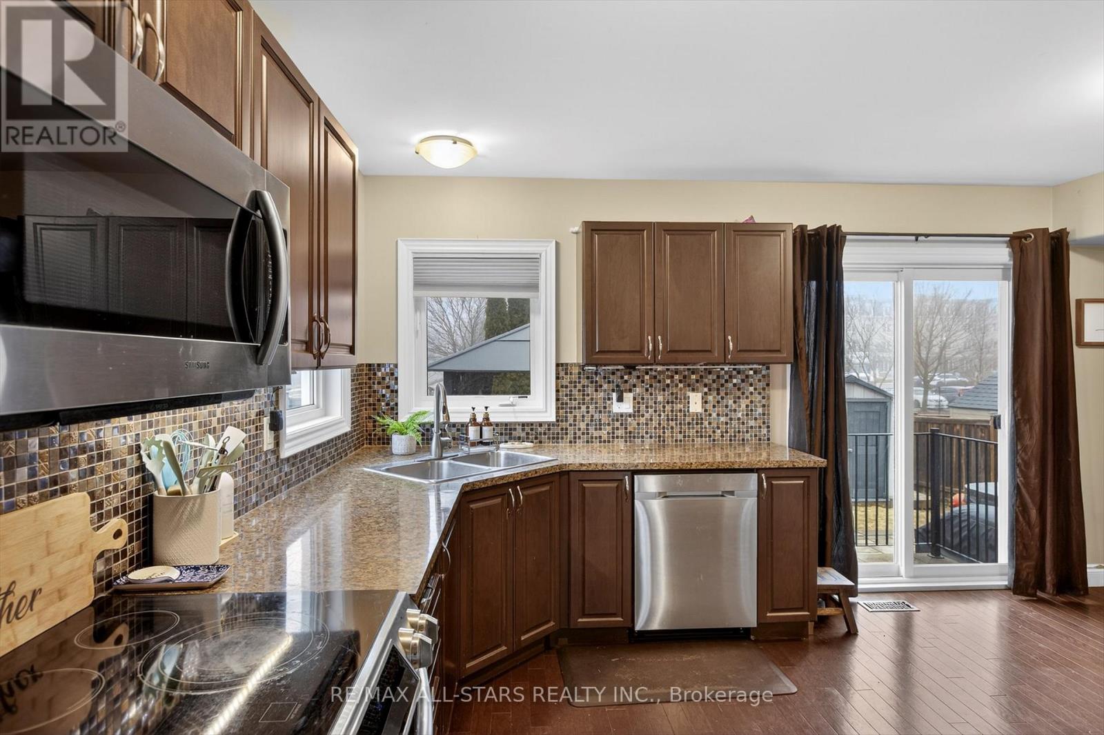 2 Lisbeth Crescent, Kawartha Lakes (Lindsay), Ontario  K9V 0C9 - Photo 16 - X12949252