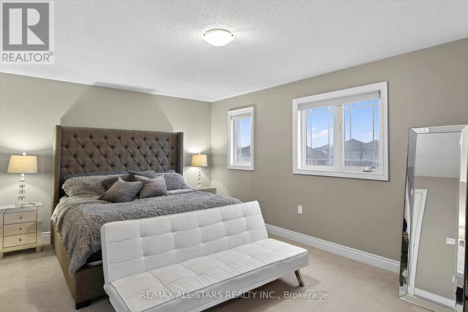 2 Lisbeth Crescent, Kawartha Lakes (Lindsay), Ontario  K9V 0C9 - Photo 20 - X12949252