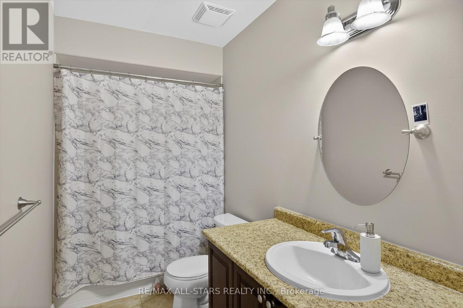 2 Lisbeth Crescent, Kawartha Lakes (Lindsay), Ontario  K9V 0C9 - Photo 29 - X12949252