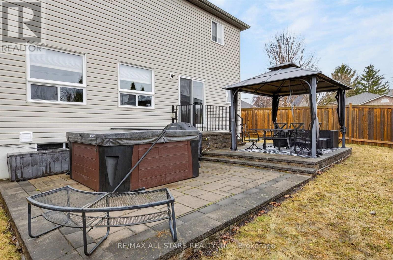 2 Lisbeth Crescent, Kawartha Lakes (Lindsay), Ontario  K9V 0C9 - Photo 39 - X12949252