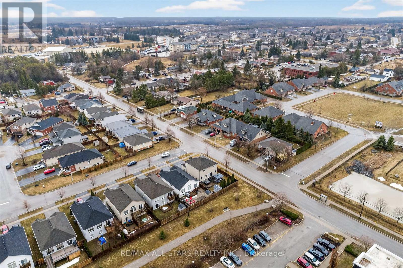 2 Lisbeth Crescent, Kawartha Lakes (Lindsay), Ontario  K9V 0C9 - Photo 45 - X12949252