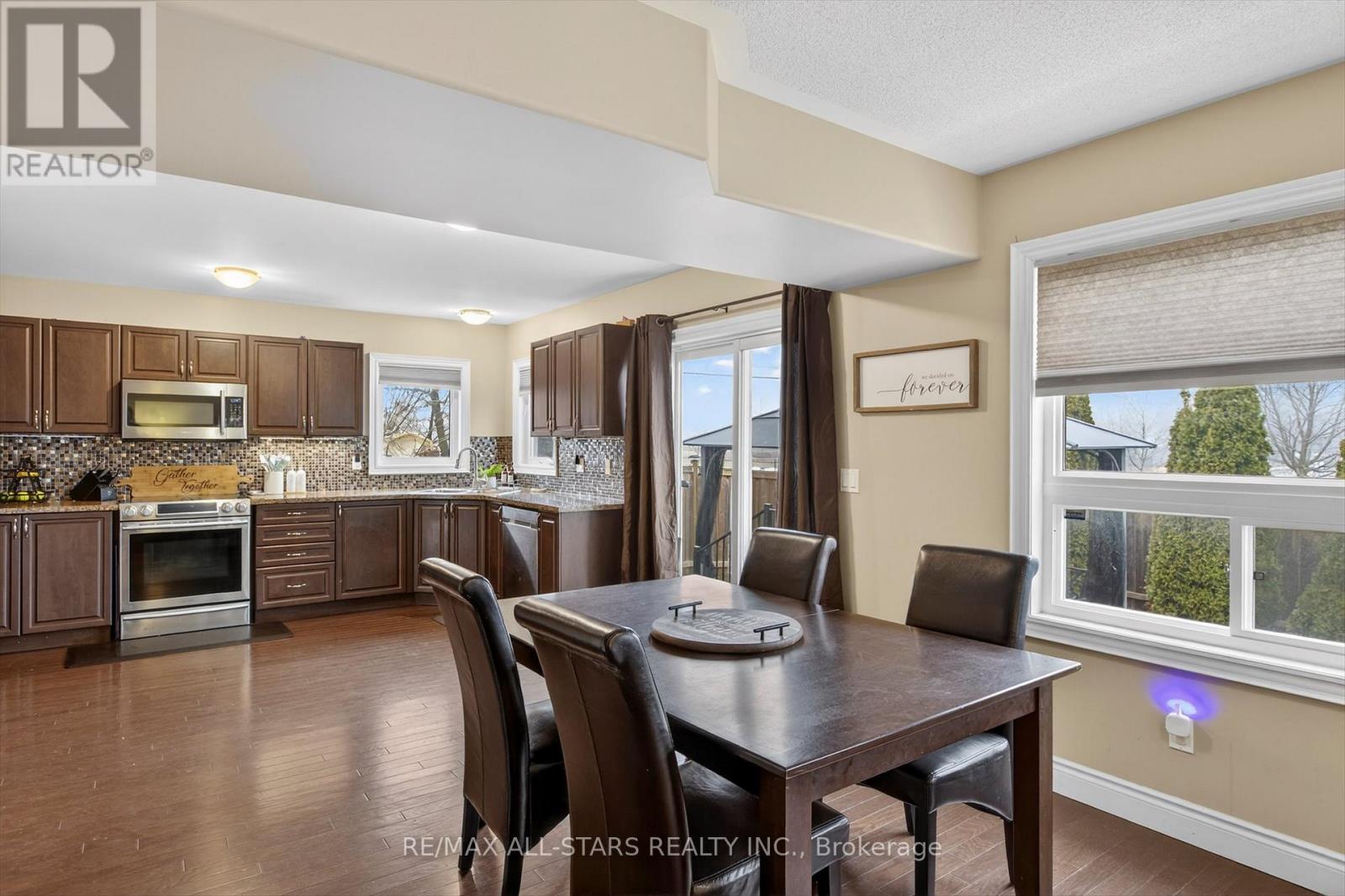 2 Lisbeth Crescent, Kawartha Lakes (Lindsay), Ontario  K9V 0C9 - Photo 9 - X12949252