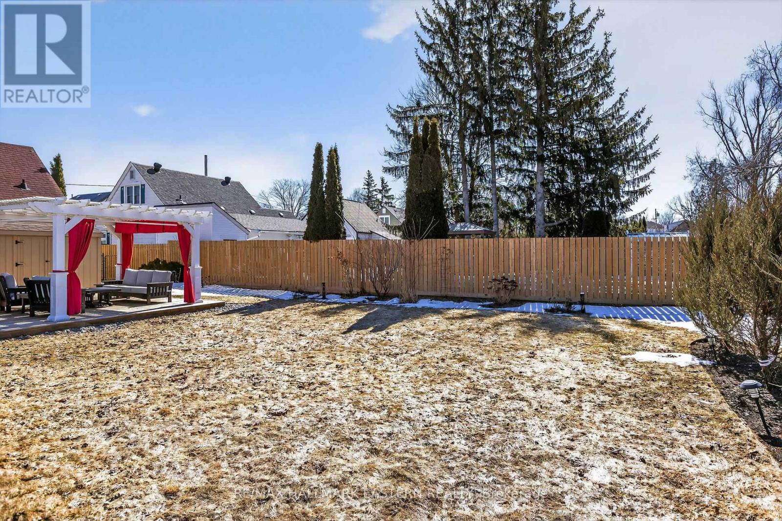 17 Margaret Avenue, Kawartha Lakes (Lindsay), Ontario  K9V 4E4 - Photo 43 - X12949382