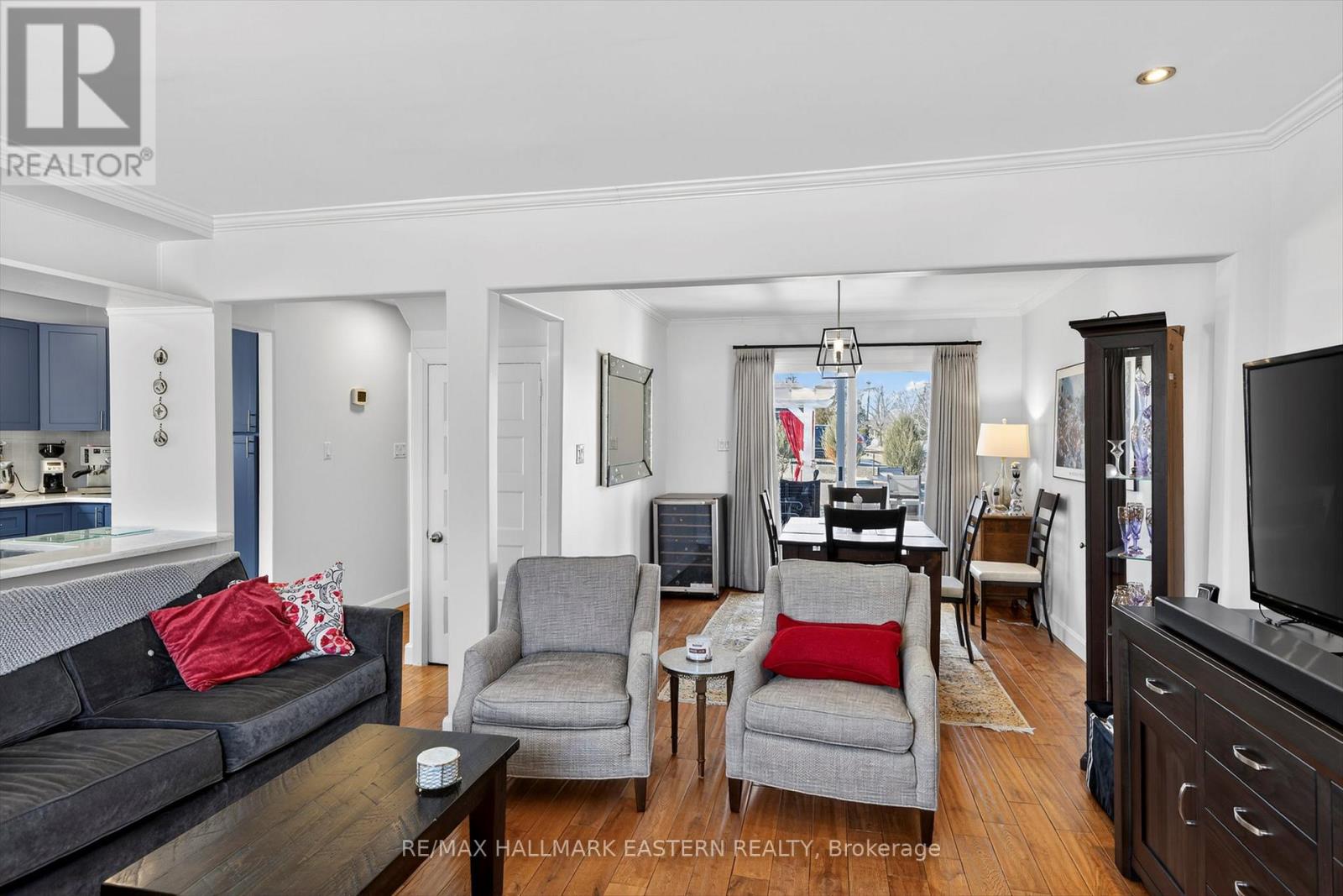 17 Margaret Avenue, Kawartha Lakes (Lindsay), Ontario  K9V 4E4 - Photo 7 - X12949382