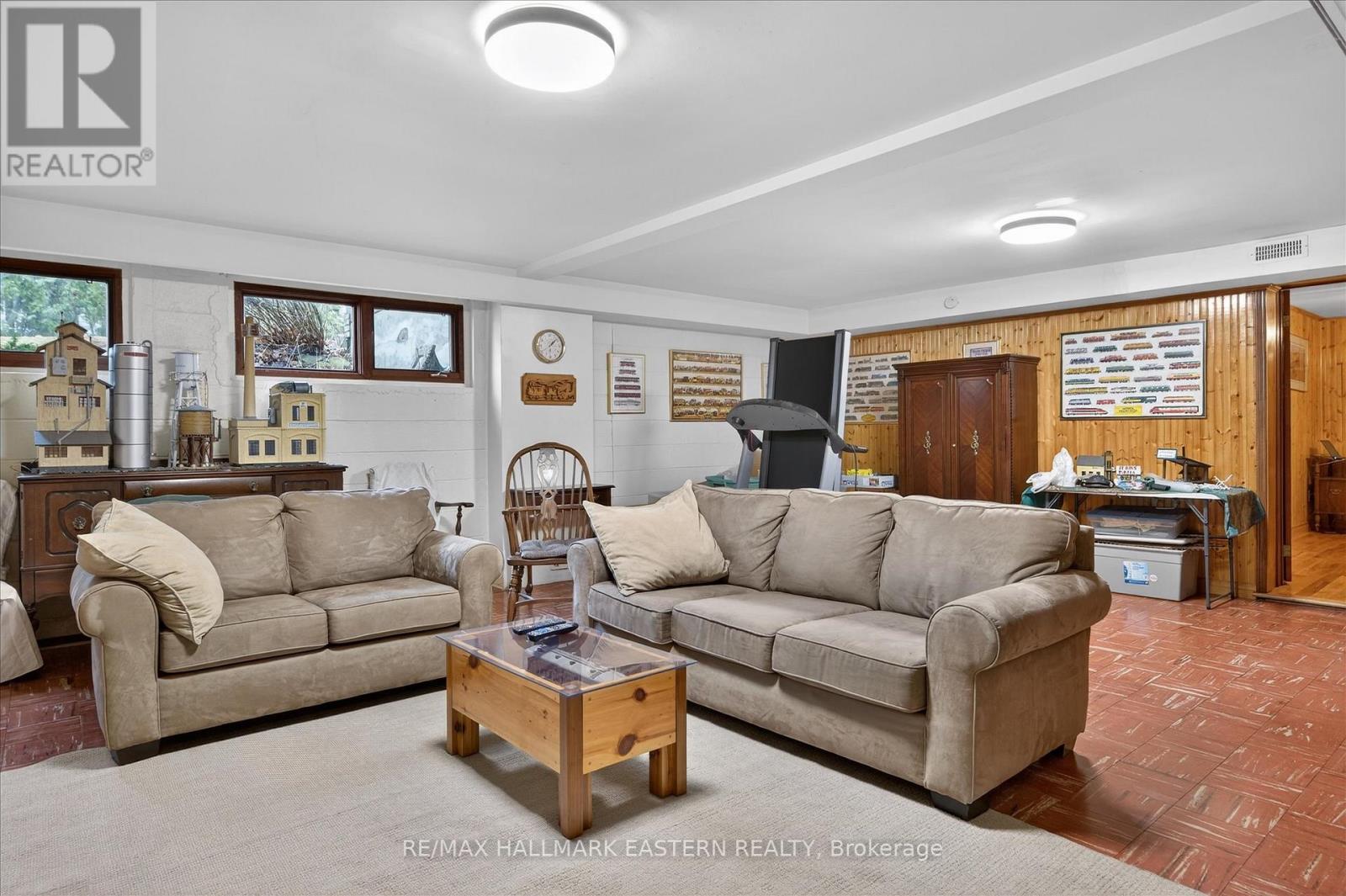 143 Ridgewood Road, Peterborough (Monaghan Ward 2), Ontario  K9J 1P2 - Photo 38 - X12949466