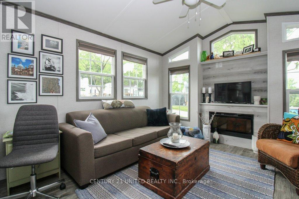 5 Marina Cres - 920 Skyline Road, Selwyn, Ontario  K0L 1T0 - Photo 13 - X12949852