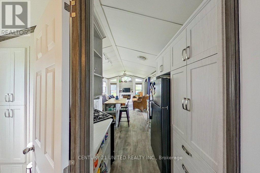 5 Marina Cres - 920 Skyline Road, Selwyn, Ontario  K0L 1T0 - Photo 21 - X12949852