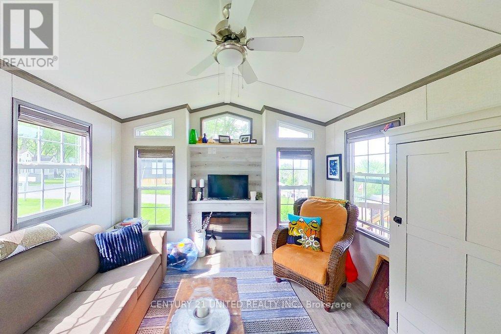 5 Marina Cres - 920 Skyline Road, Selwyn, Ontario  K0L 1T0 - Photo 9 - X12949852