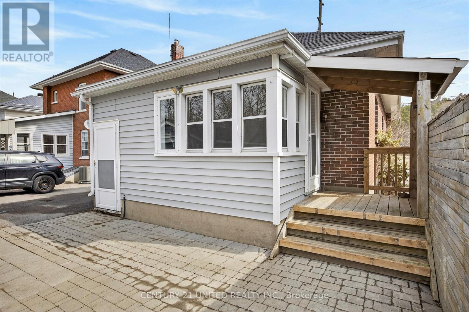 521 Armour Road, Peterborough (Ashburnham Ward 4), Ontario  K9H 1Y8 - Photo 43 - X12949854