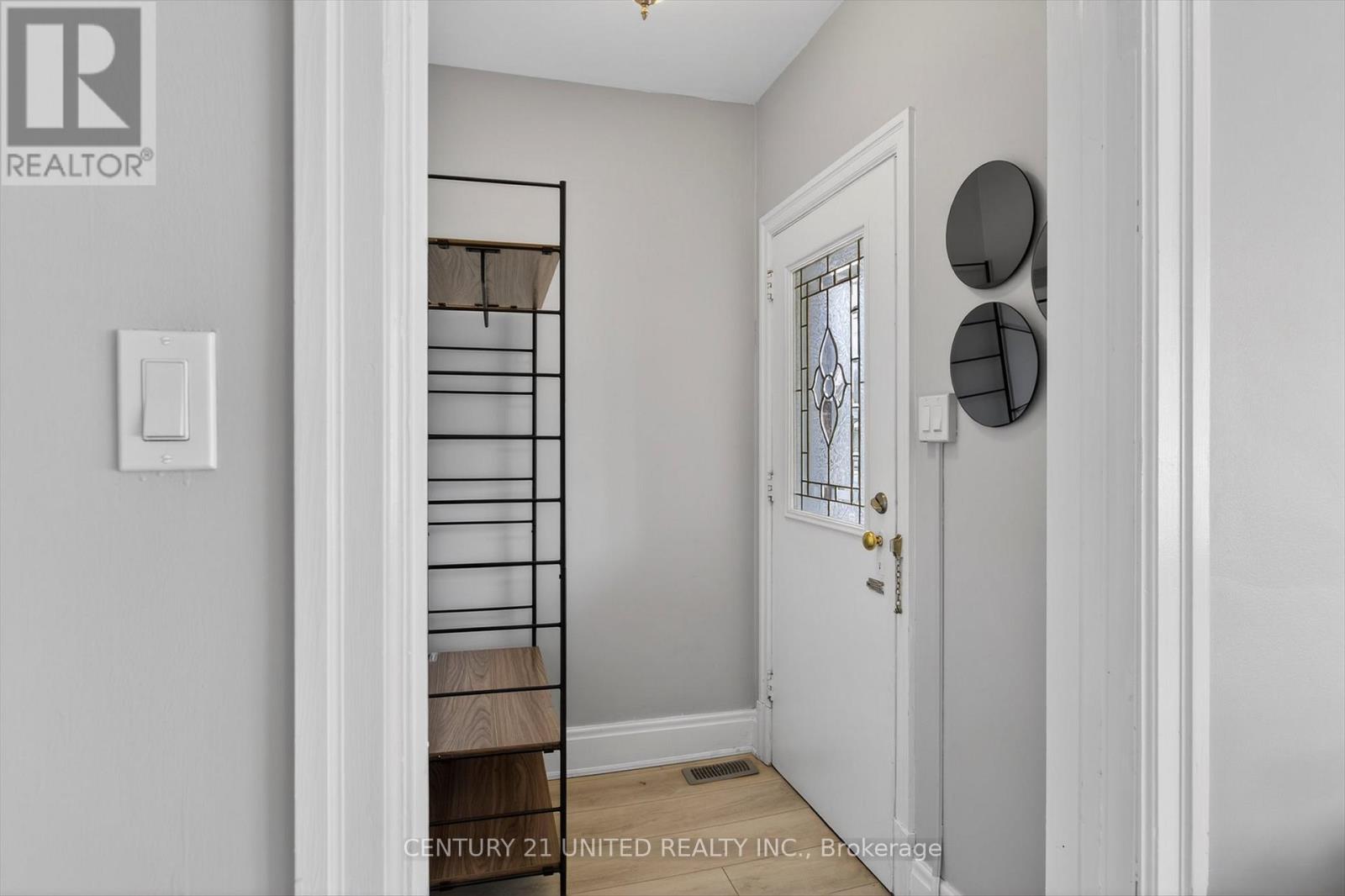 521 Armour Road, Peterborough (Ashburnham Ward 4), Ontario  K9H 1Y8 - Photo 7 - X12949854