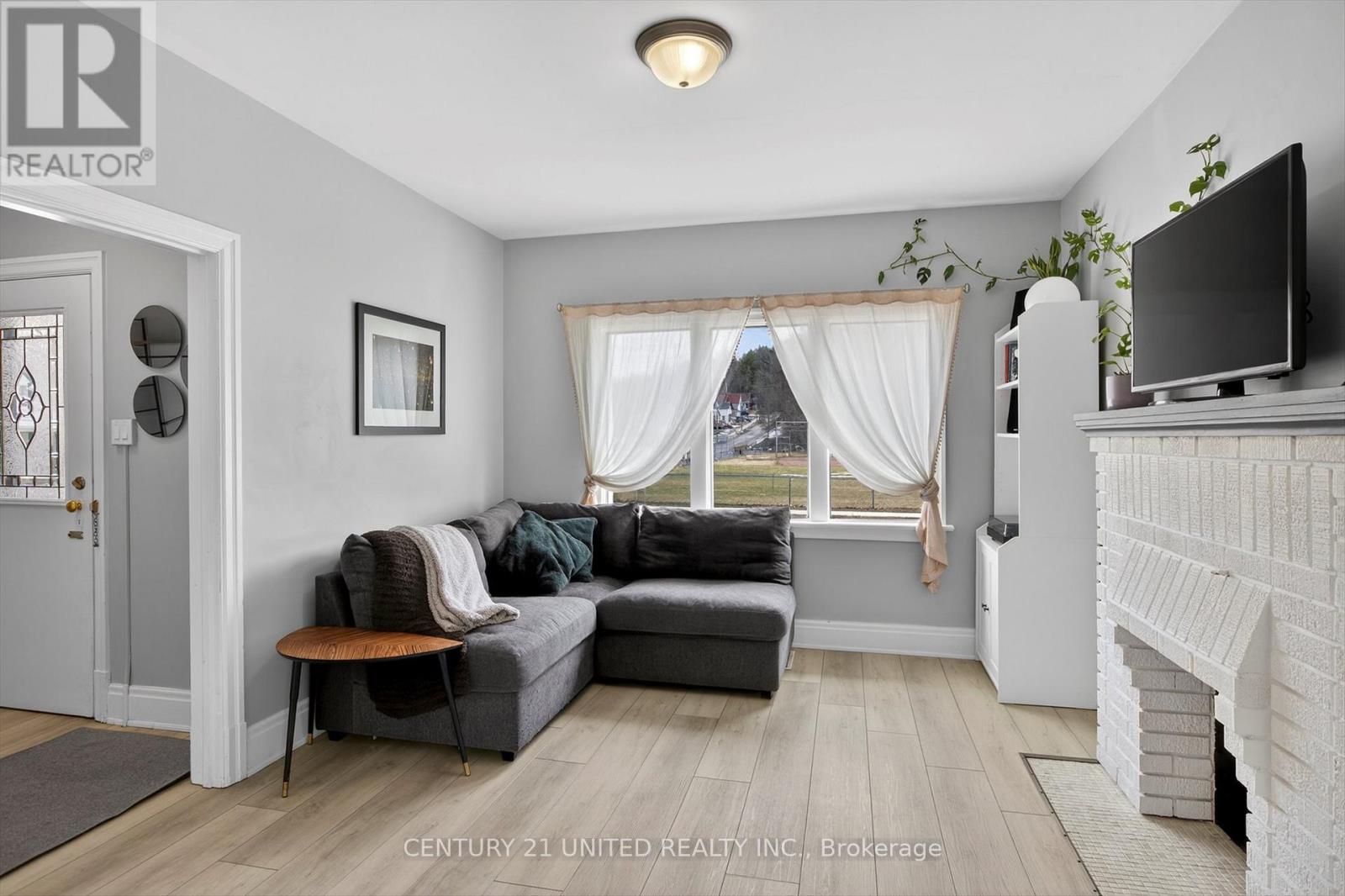 521 Armour Road, Peterborough (Ashburnham Ward 4), Ontario  K9H 1Y8 - Photo 9 - X12949854