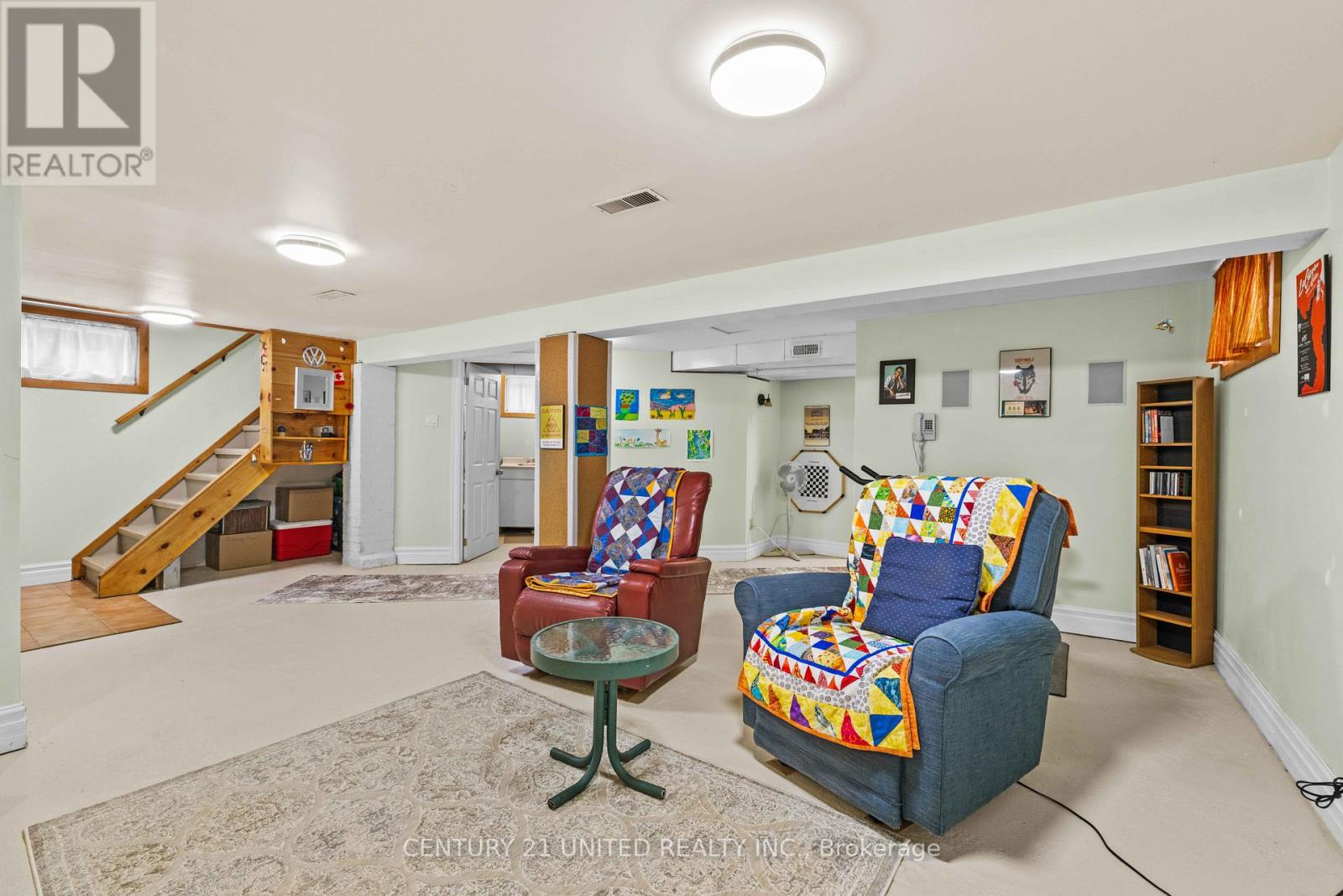 19 Anne Street, Peterborough (Town Ward 3), Ontario  K9J 4S3 - Photo 26 - X12950418