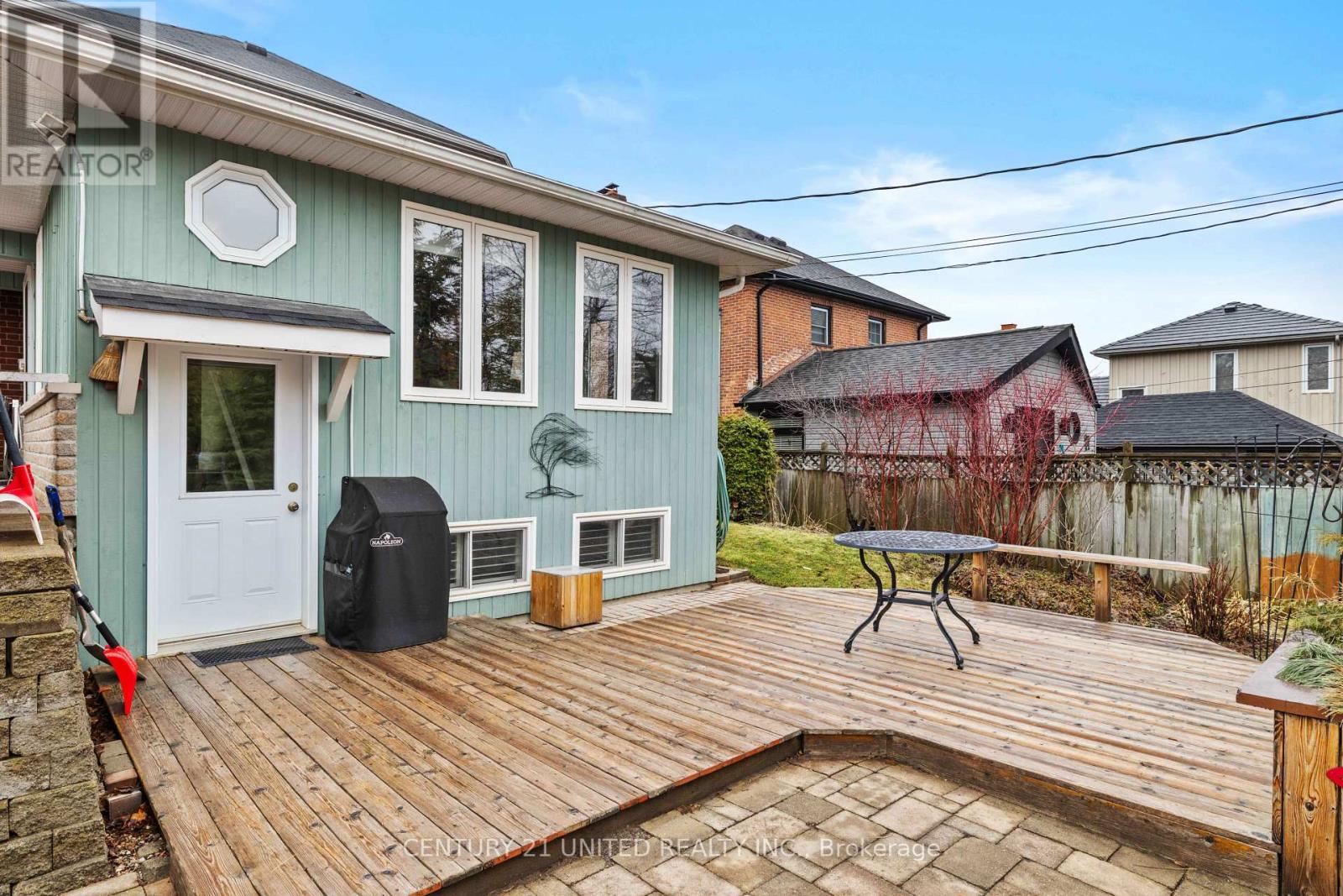 19 Anne Street, Peterborough (Town Ward 3), Ontario  K9J 4S3 - Photo 31 - X12950418