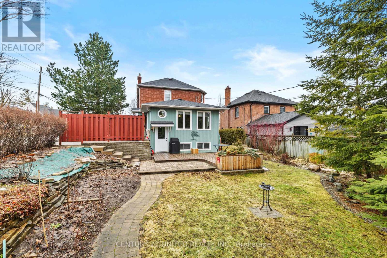 19 Anne Street, Peterborough (Town Ward 3), Ontario  K9J 4S3 - Photo 32 - X12950418