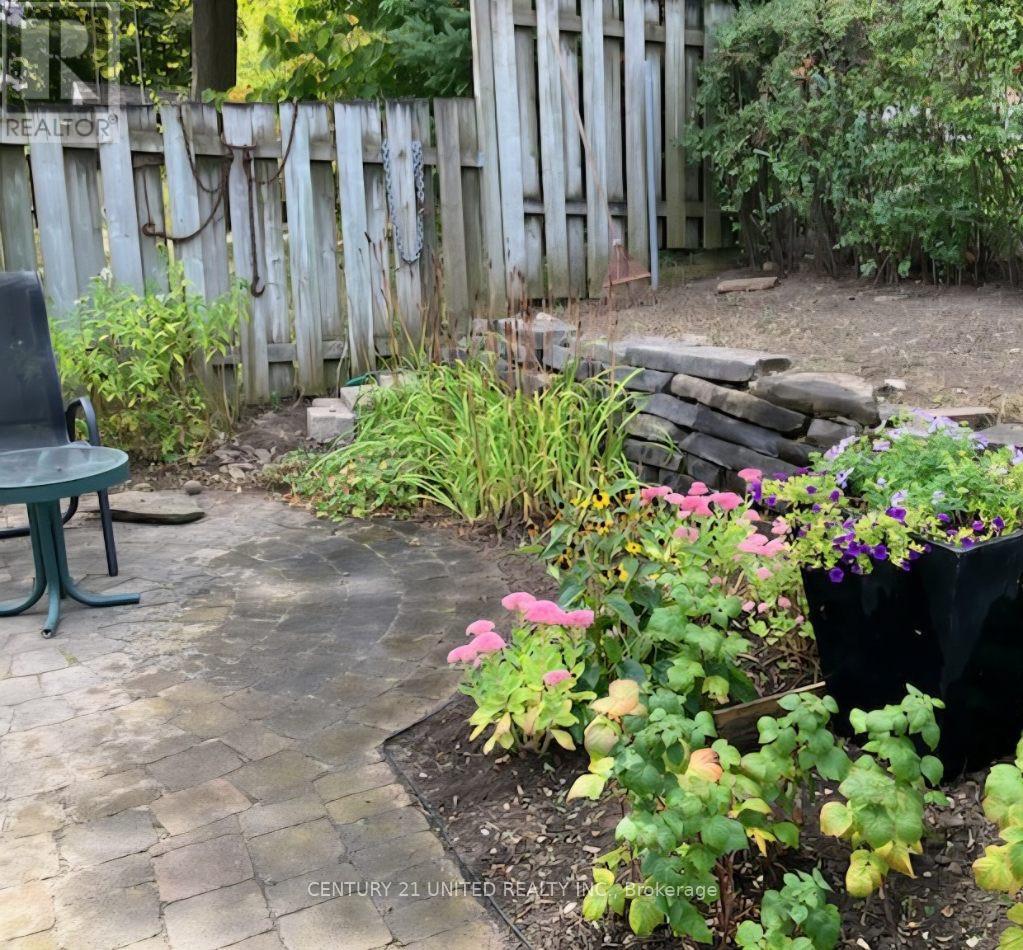 19 Anne Street, Peterborough (Town Ward 3), Ontario  K9J 4S3 - Photo 41 - X12950418