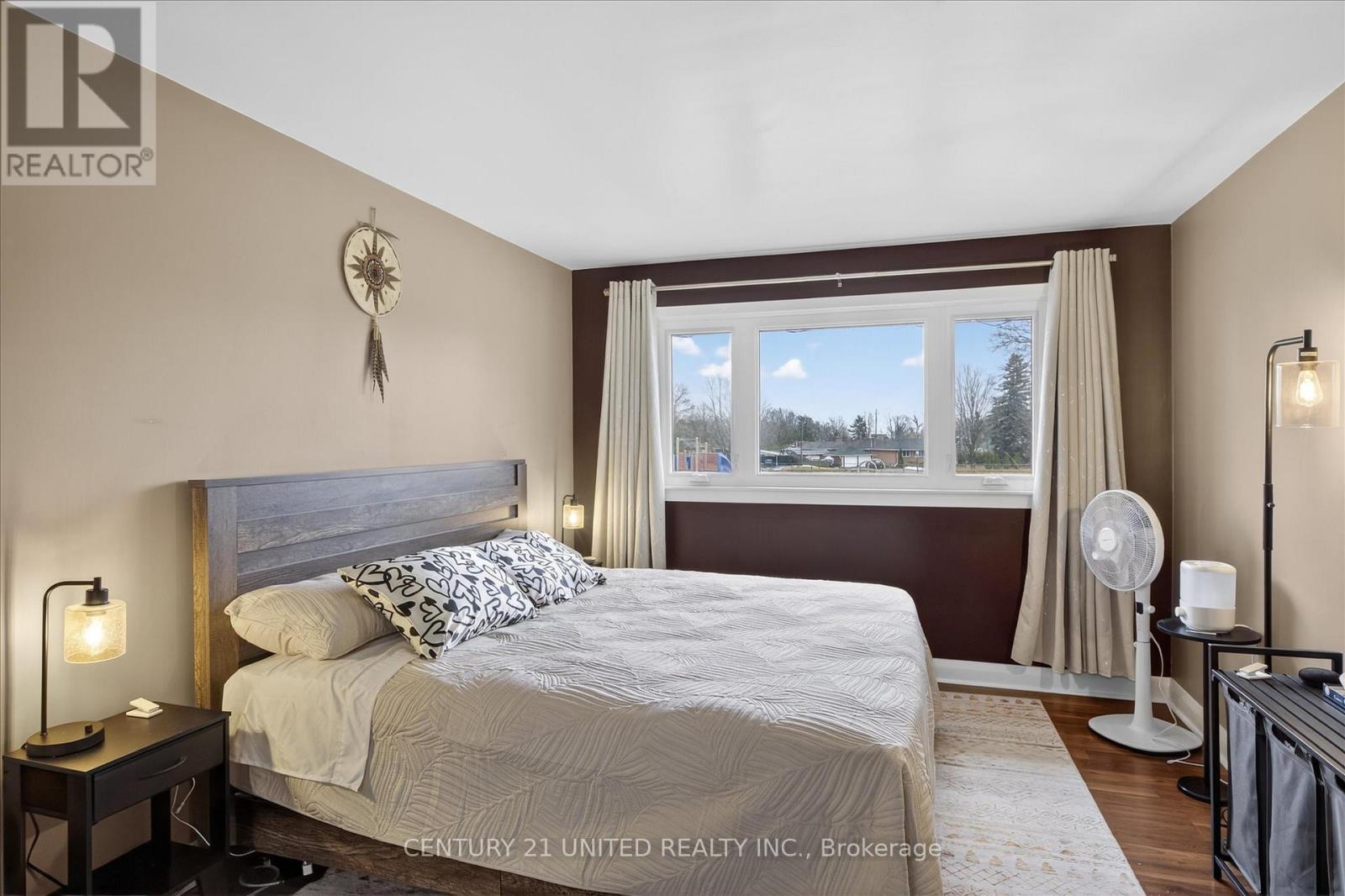 578 Hillside Street, Peterborough (Northcrest Ward 5), Ontario  K9H 5N6 - Photo 11 - X12950686