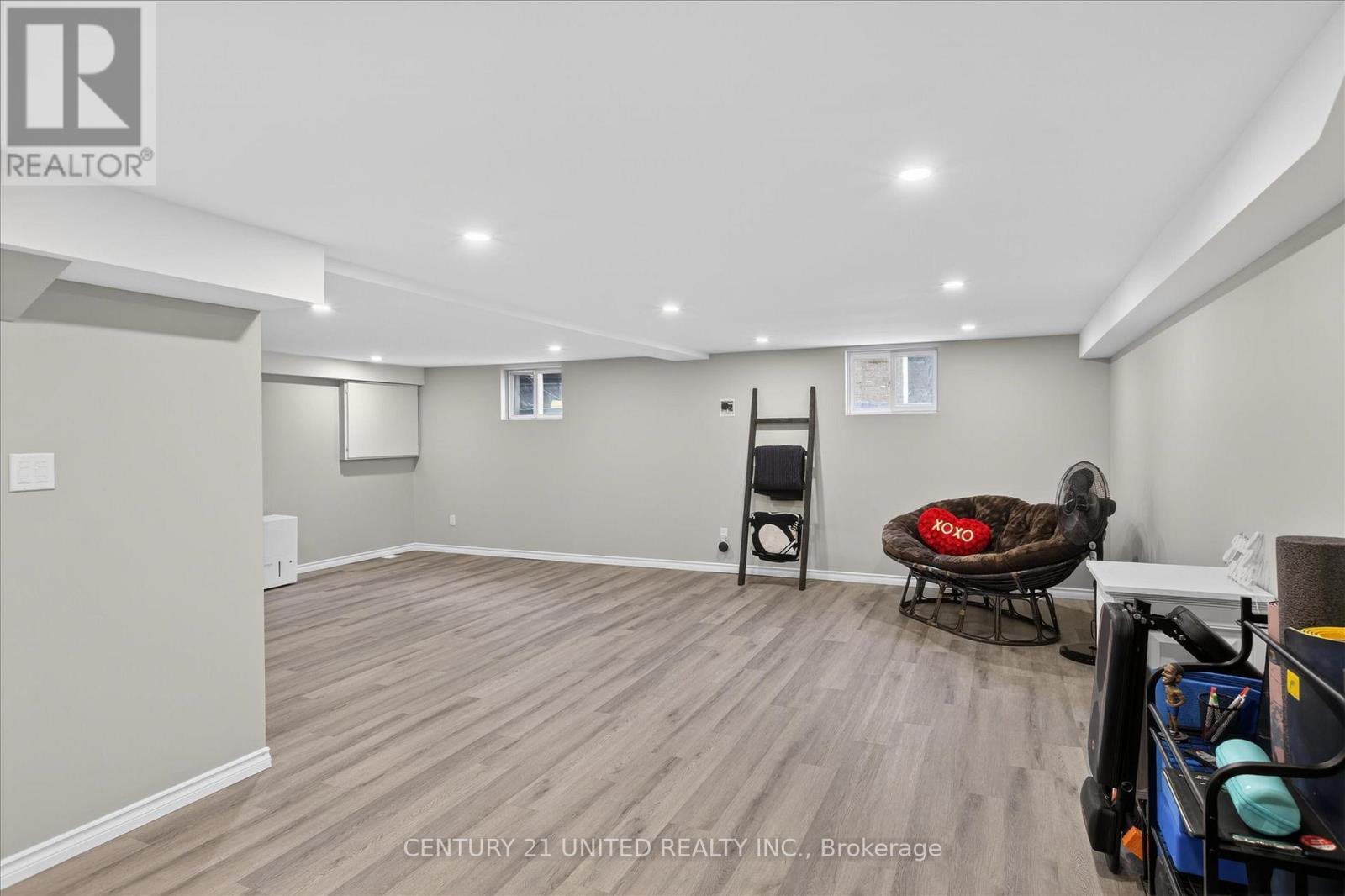 578 Hillside Street, Peterborough (Northcrest Ward 5), Ontario  K9H 5N6 - Photo 19 - X12950686