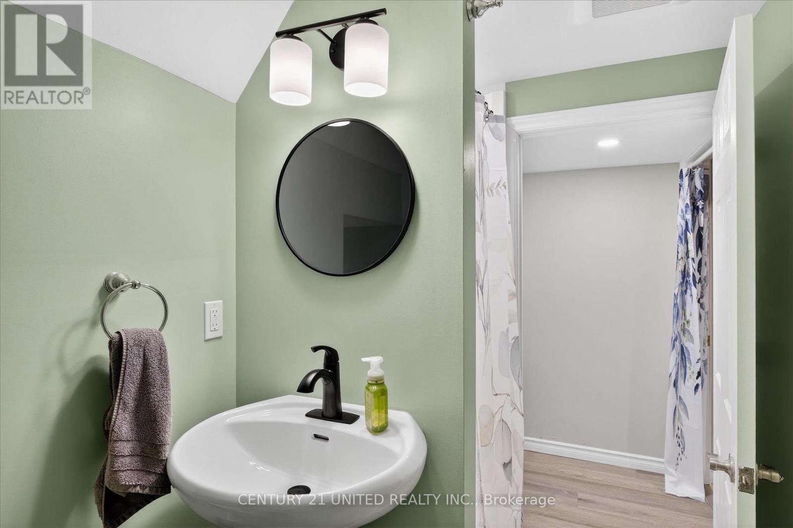 578 Hillside Street, Peterborough (Northcrest Ward 5), Ontario  K9H 5N6 - Photo 23 - X12950686