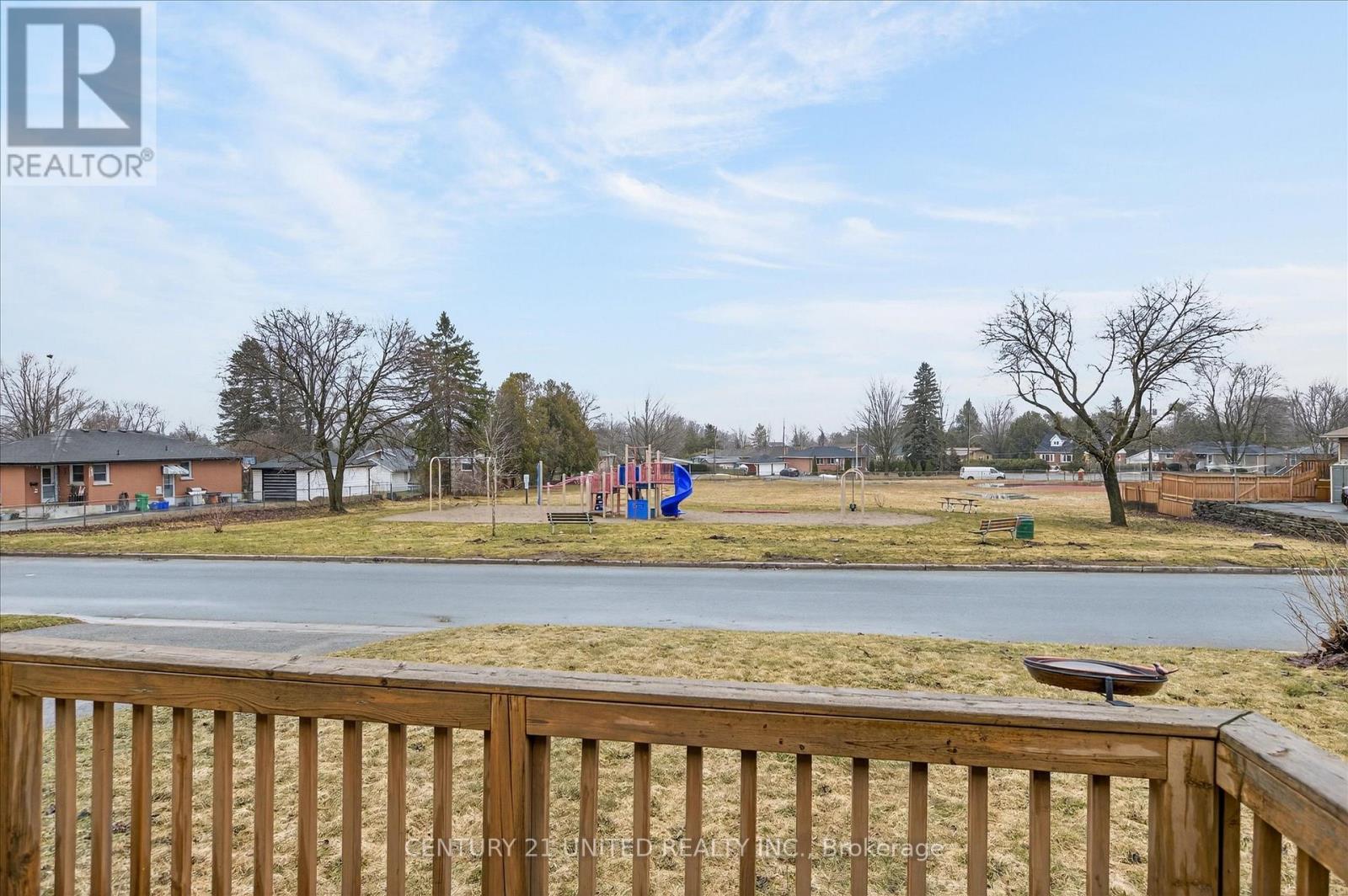 578 Hillside Street, Peterborough (Northcrest Ward 5), Ontario  K9H 5N6 - Photo 26 - X12950686