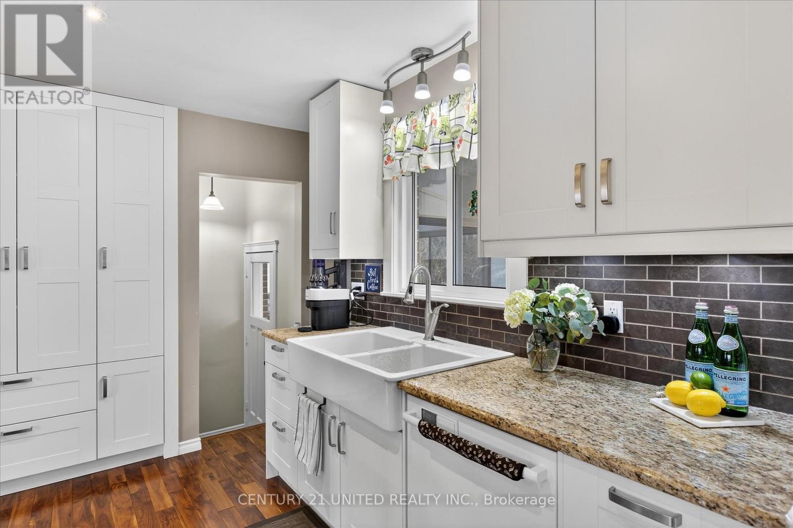 578 Hillside Street, Peterborough (Northcrest Ward 5), Ontario  K9H 5N6 - Photo 9 - X12950686