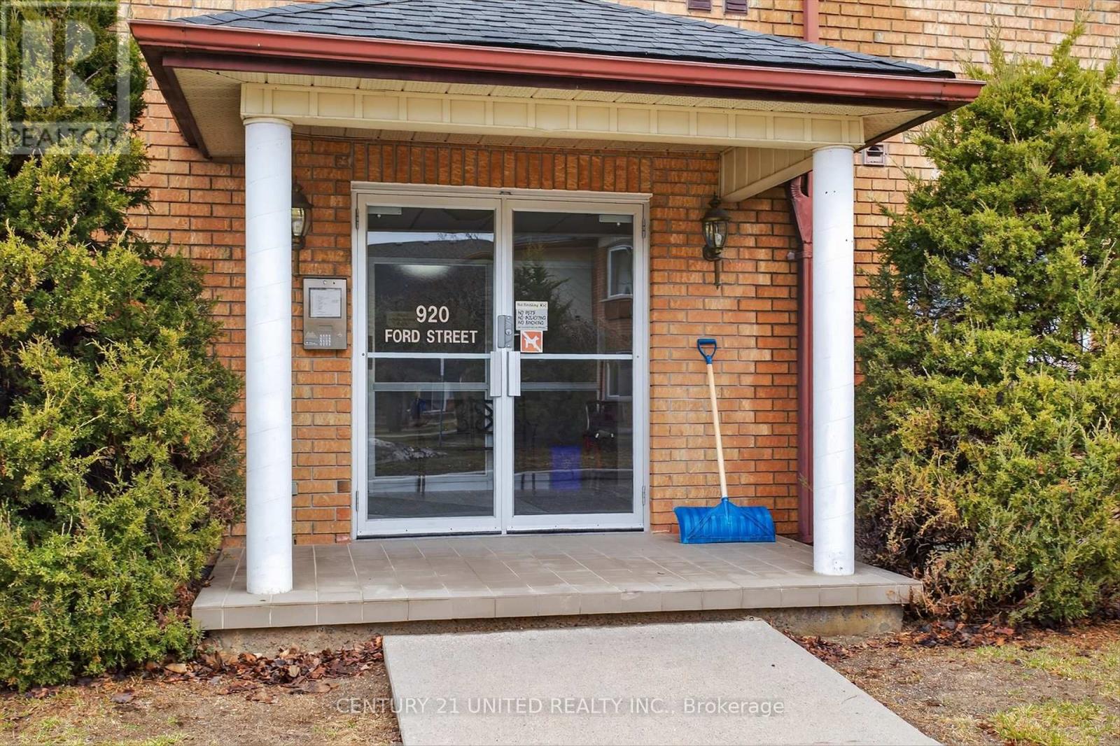 206 - 920 Ford Street, Peterborough (Otonabee Ward 1), Ontario  K9J 5V1 - Photo 4 - X12950800