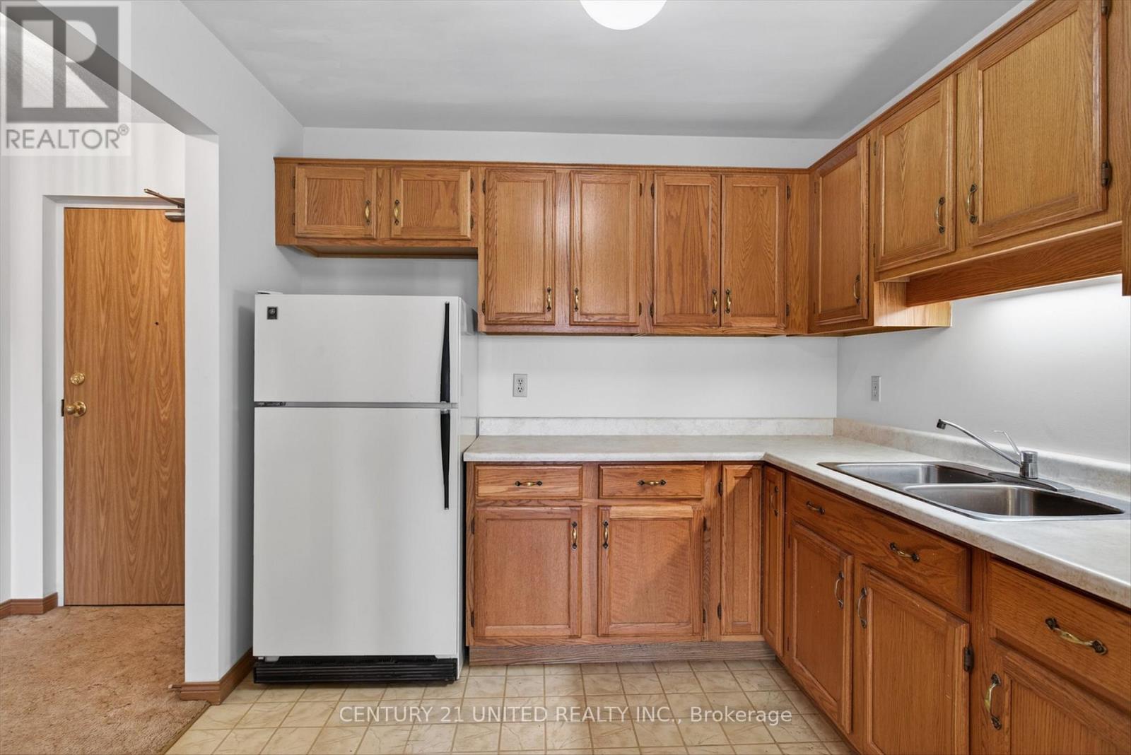 206 - 920 Ford Street, Peterborough (Otonabee Ward 1), Ontario  K9J 5V1 - Photo 9 - X12950800