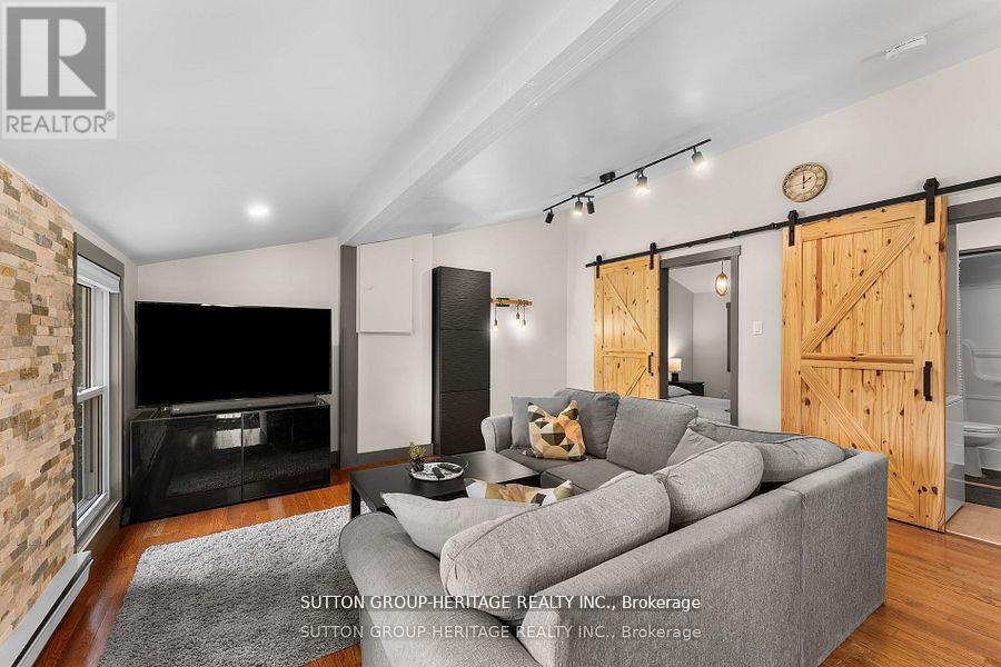 682 North Shore Drive E, Otonabee-South Monaghan, Ontario  K0L 1B0 - Photo 4 - X12950494