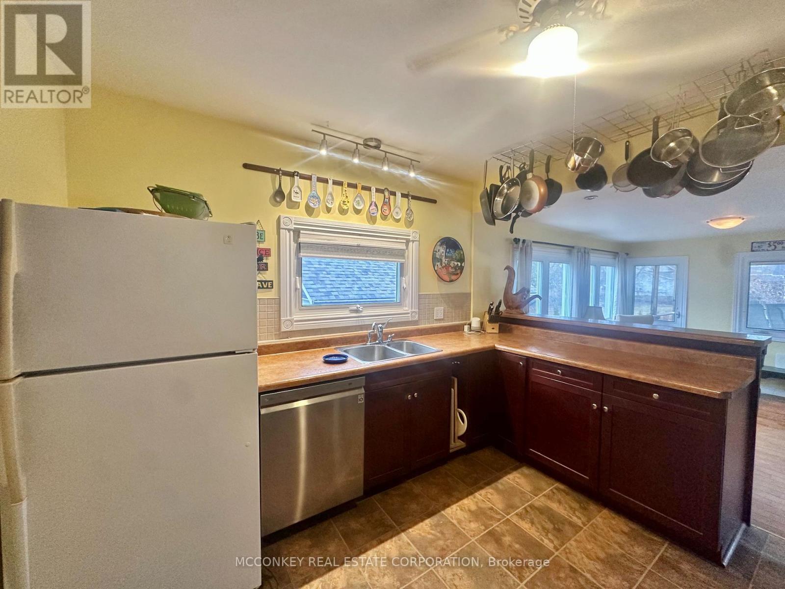 320 Mckellar Street, Peterborough (Otonabee Ward 1), Ontario  K9J 1P7 - Photo 10 - X12950992