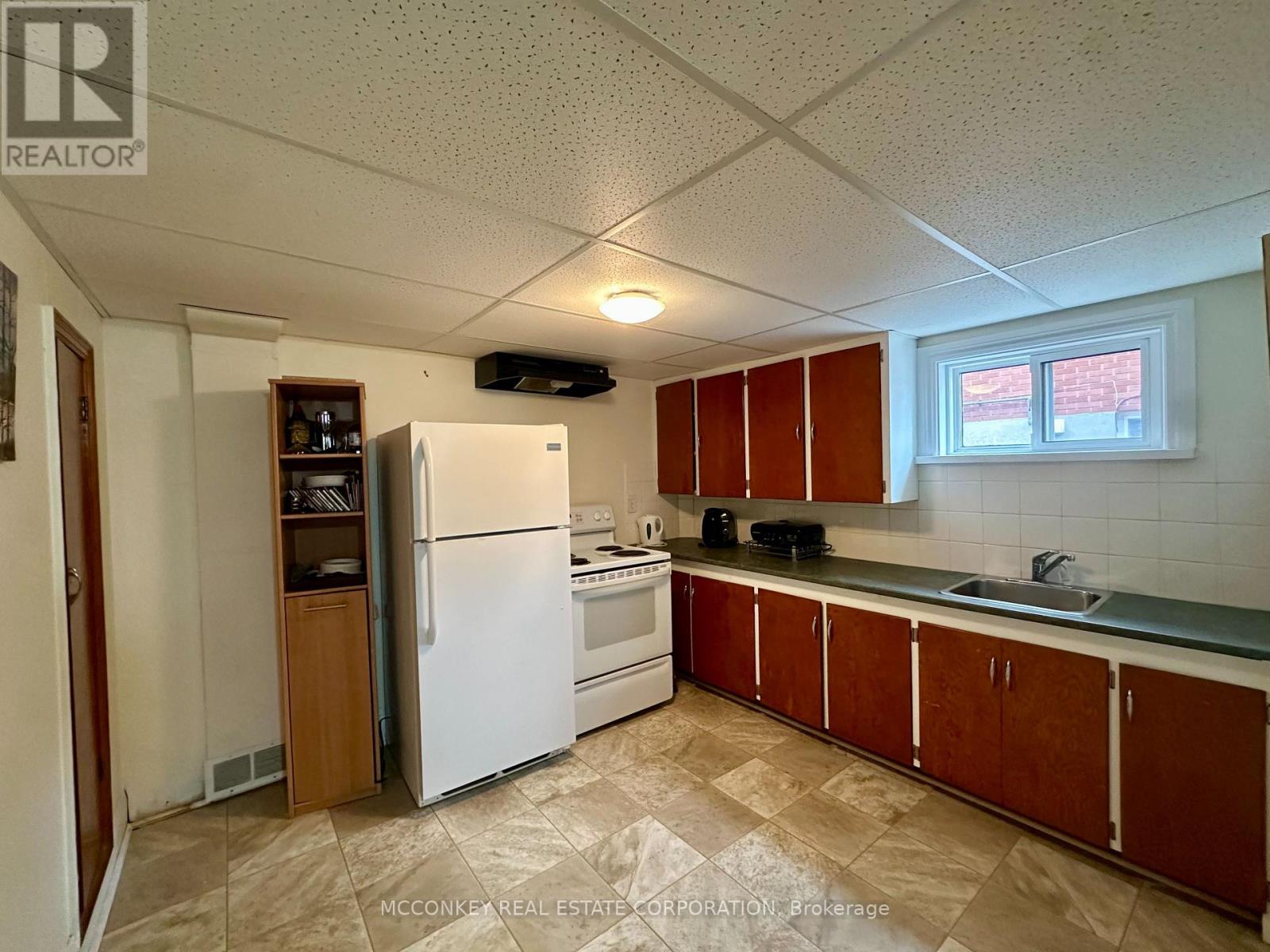 320 Mckellar Street, Peterborough (Otonabee Ward 1), Ontario  K9J 1P7 - Photo 26 - X12950992