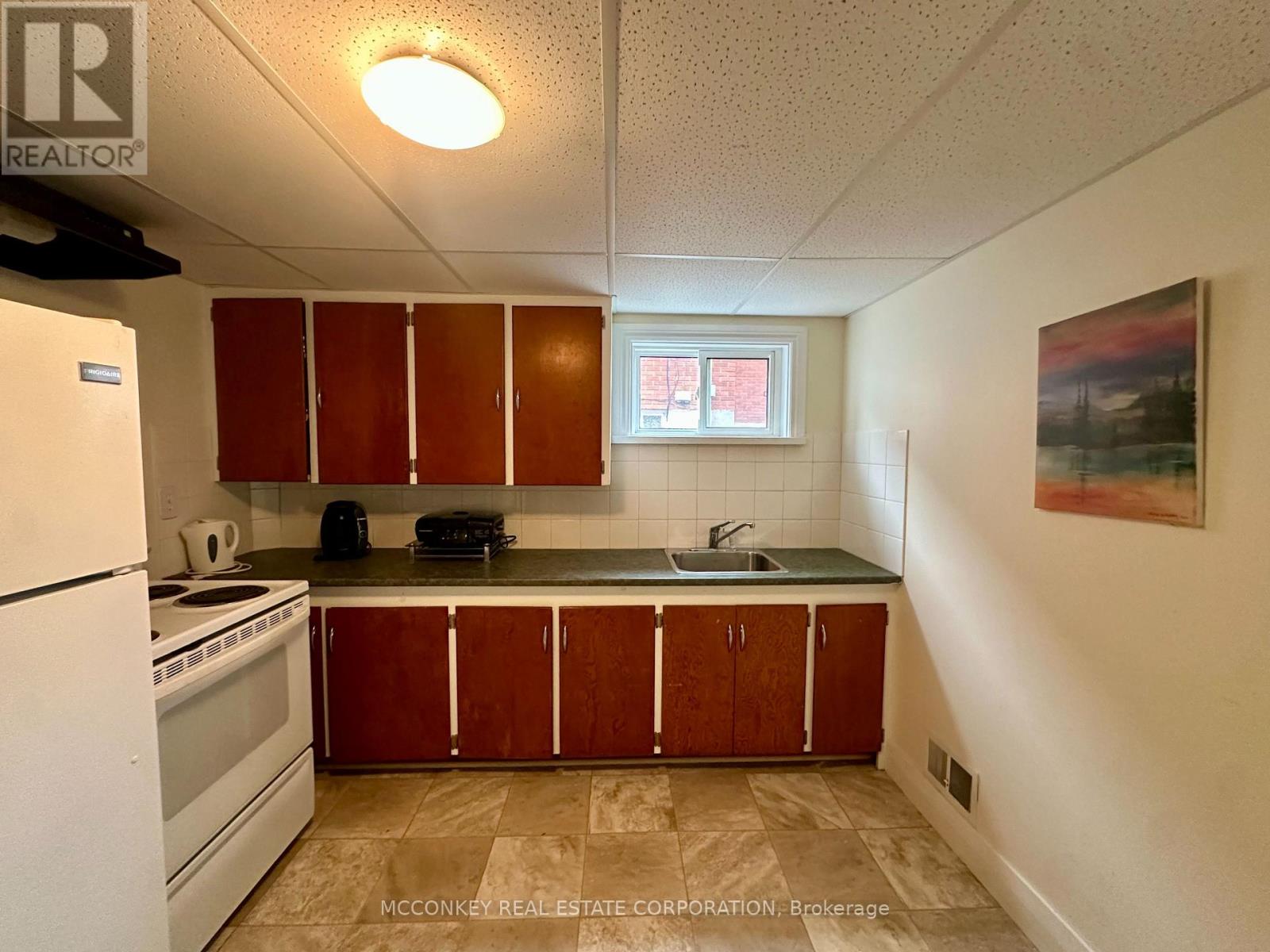 320 Mckellar Street, Peterborough (Otonabee Ward 1), Ontario  K9J 1P7 - Photo 27 - X12950992