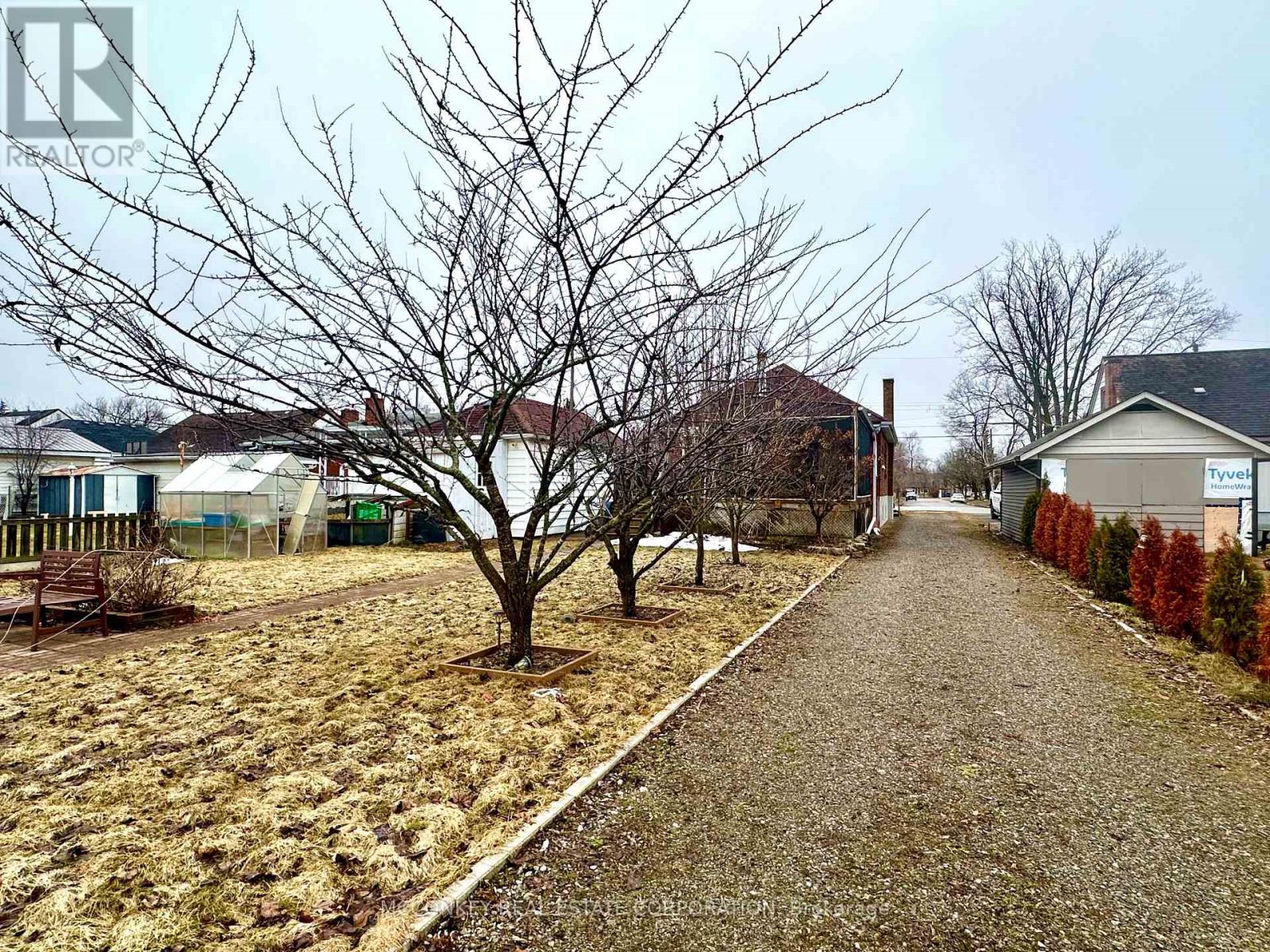 320 Mckellar Street, Peterborough (Otonabee Ward 1), Ontario  K9J 1P7 - Photo 31 - X12950992