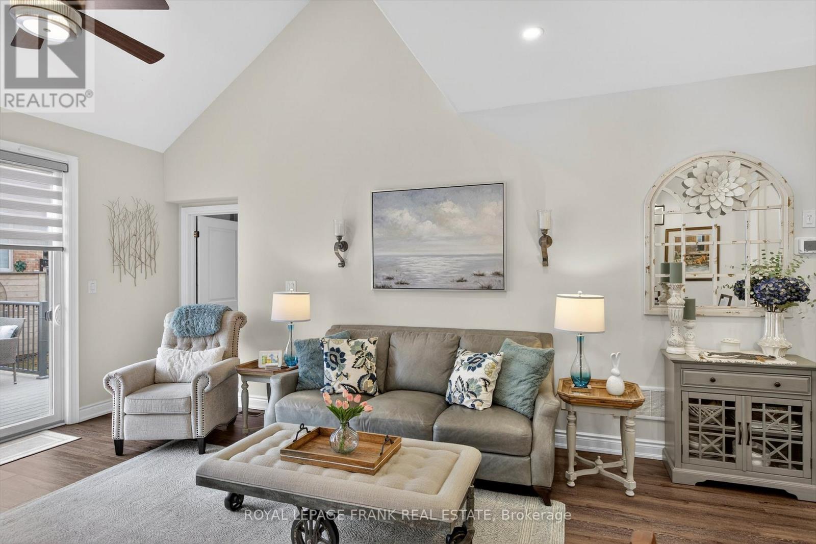 527 Macintosh Grove, Peterborough (Northcrest Ward 5), Ontario  K9H 0K1 - Photo 12 - X12951266