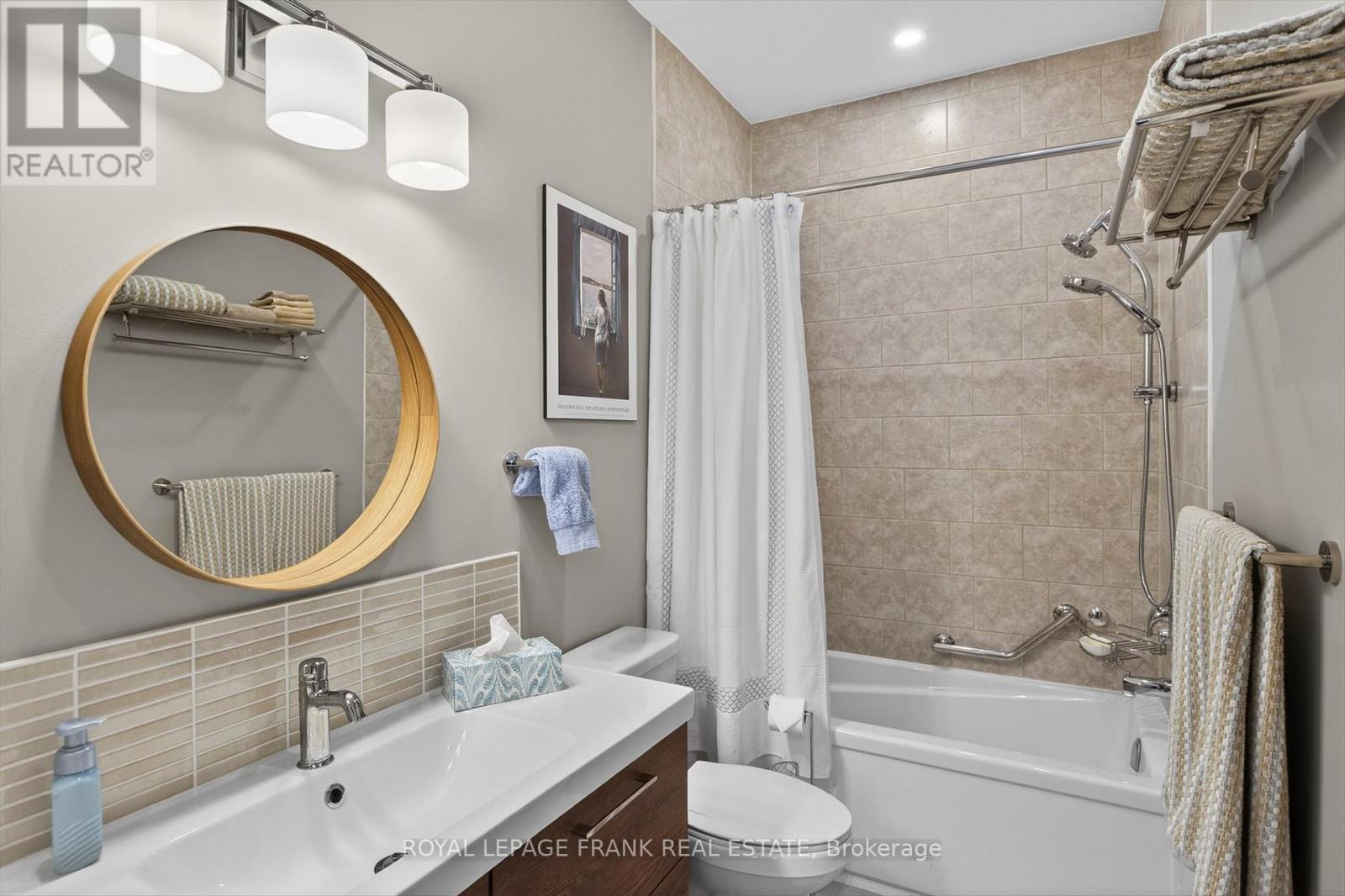 527 Macintosh Grove, Peterborough (Northcrest Ward 5), Ontario  K9H 0K1 - Photo 18 - X12951266