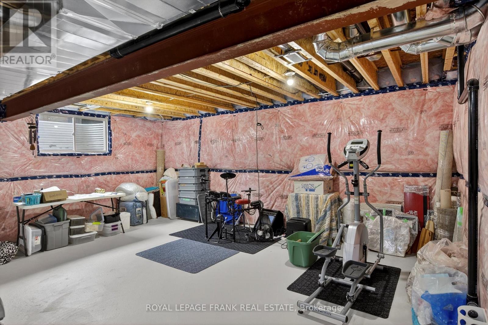 527 Macintosh Grove, Peterborough (Northcrest Ward 5), Ontario  K9H 0K1 - Photo 35 - X12951266