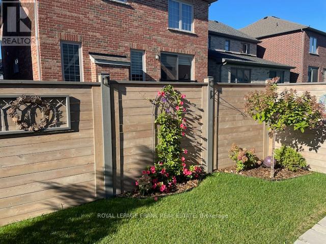 527 Macintosh Grove, Peterborough (Northcrest Ward 5), Ontario  K9H 0K1 - Photo 45 - X12951266