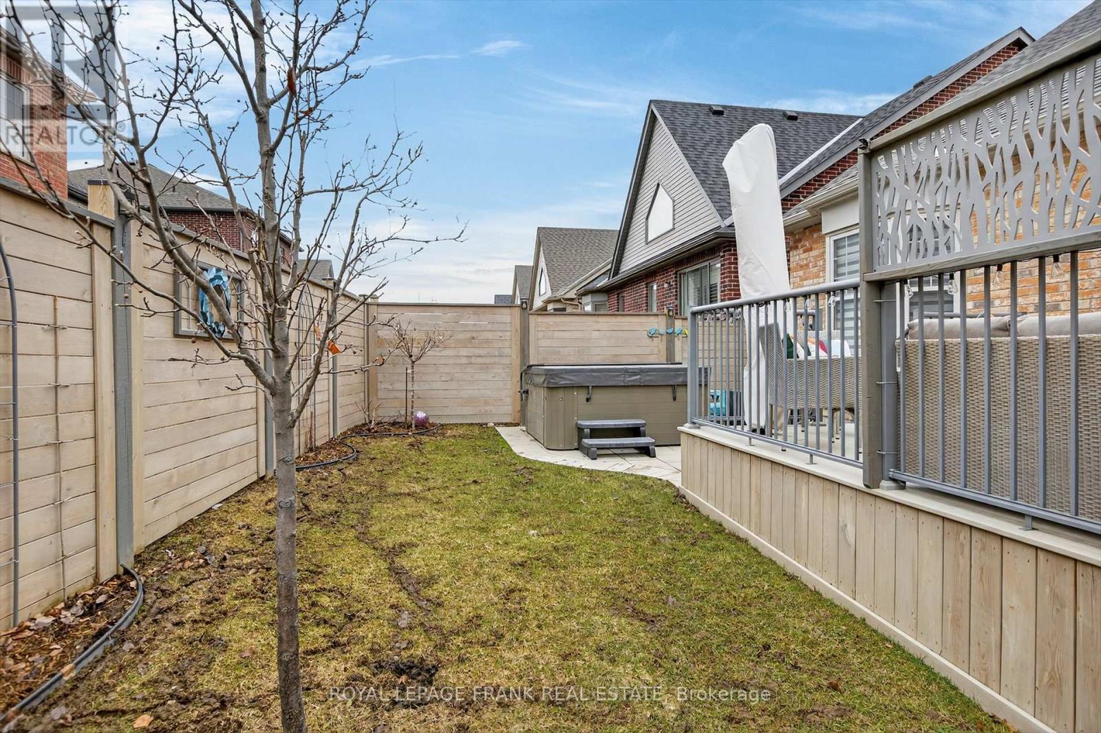 527 Macintosh Grove, Peterborough (Northcrest Ward 5), Ontario  K9H 0K1 - Photo 47 - X12951266