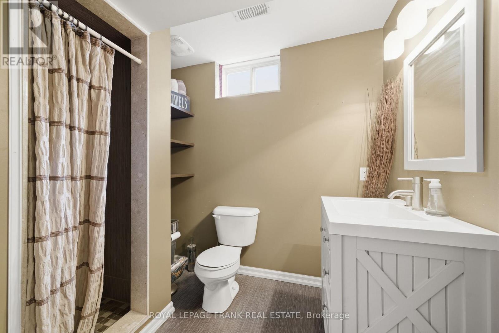 8 Kyle Court, Kawartha Lakes (Lindsay), Ontario  K9V 0E2 - Photo 32 - X12951300