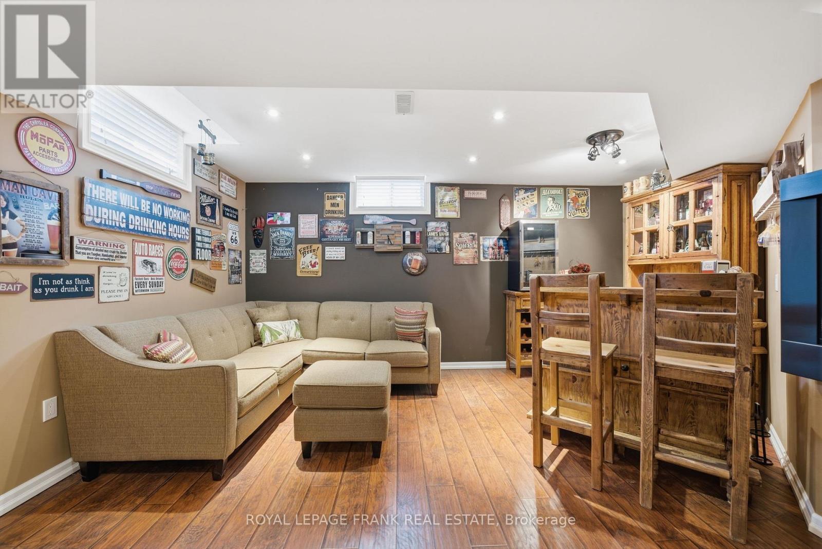 8 Kyle Court, Kawartha Lakes (Lindsay), Ontario  K9V 0E2 - Photo 36 - X12951300